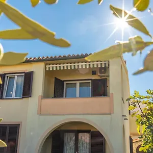 apartment-mara-krk-island.primorje-gorskikotar.com/